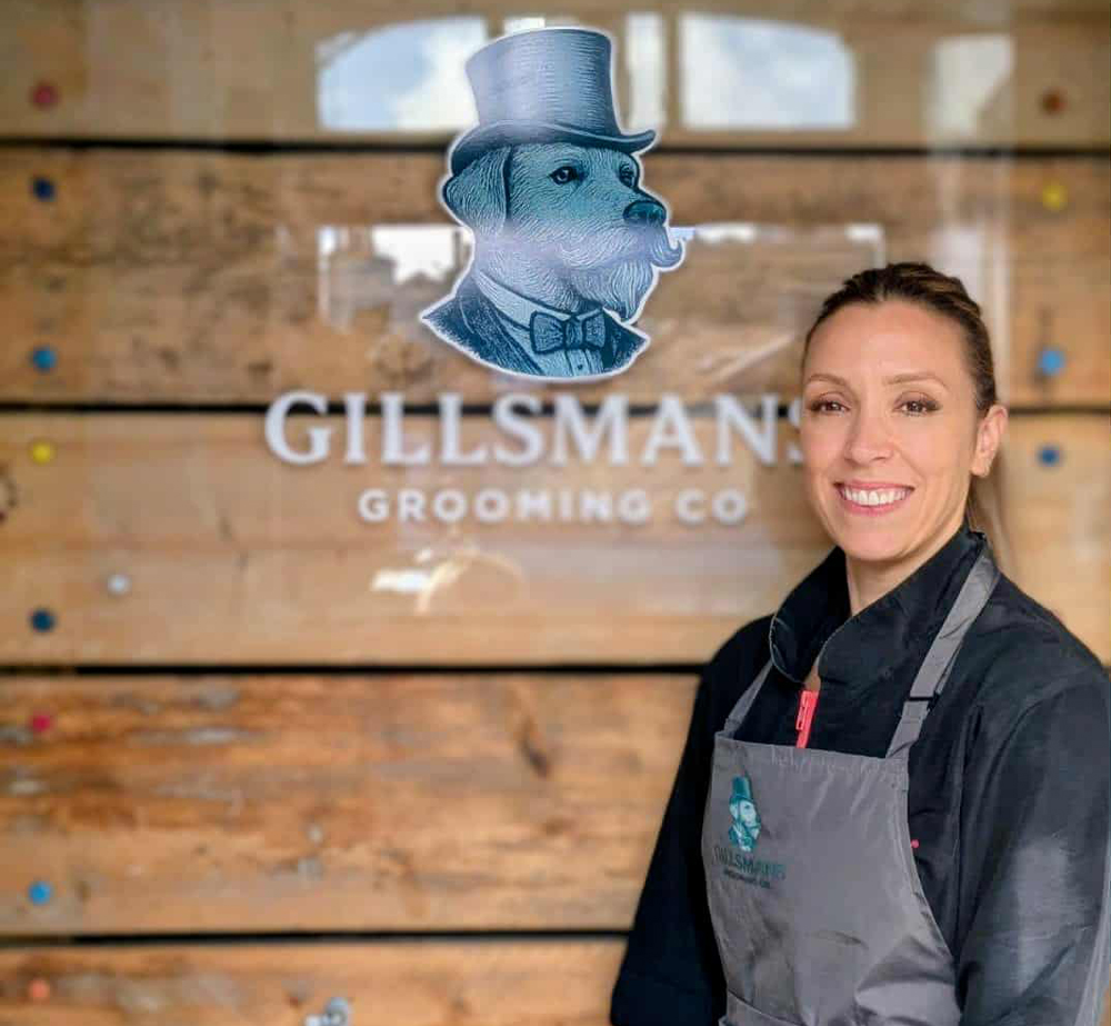 Dog grooming stylist Laura Dog grooming stylist Laura